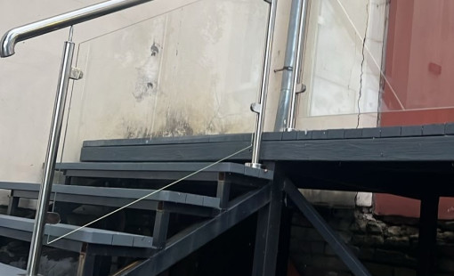 Перила из нержавеющей стали со стеклом