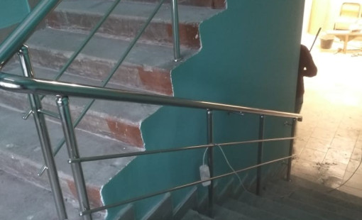 Ограждение из нержавеющей стали с двумя ригелями